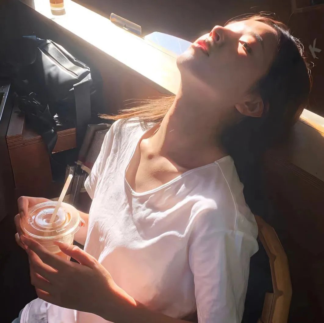 奔跑的修女